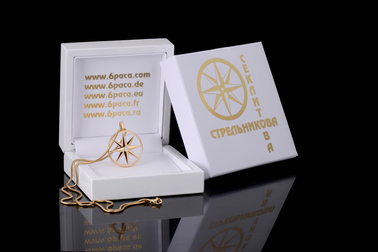 Амулет &quot;Звезда Союза&quot; золотой с бриллиантом / Charm &quot;Union Star&quot;, gold with diamond - JEWELLERY